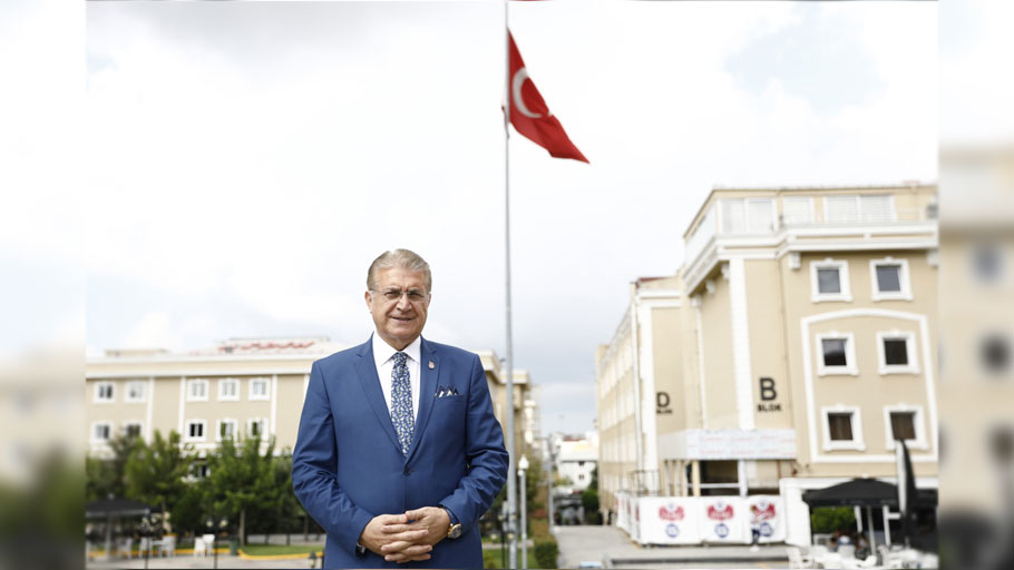 İstanbul Aydın Üniversitesi Mütevelli Heyet Başkanı Dr. Mustafa Aydın, Türkiye’de üniversitelerin yerellikten sıyrılarak..